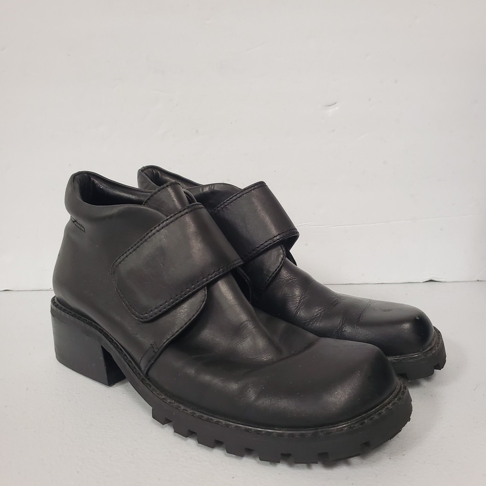 Vintage Y2K Chunky Black Leather Shoes Size 6 Hook and Loop Square 90s Grunge